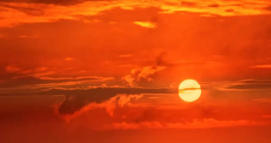 Ce este efectul fotovoltaic si care este principiul sau de functionare?