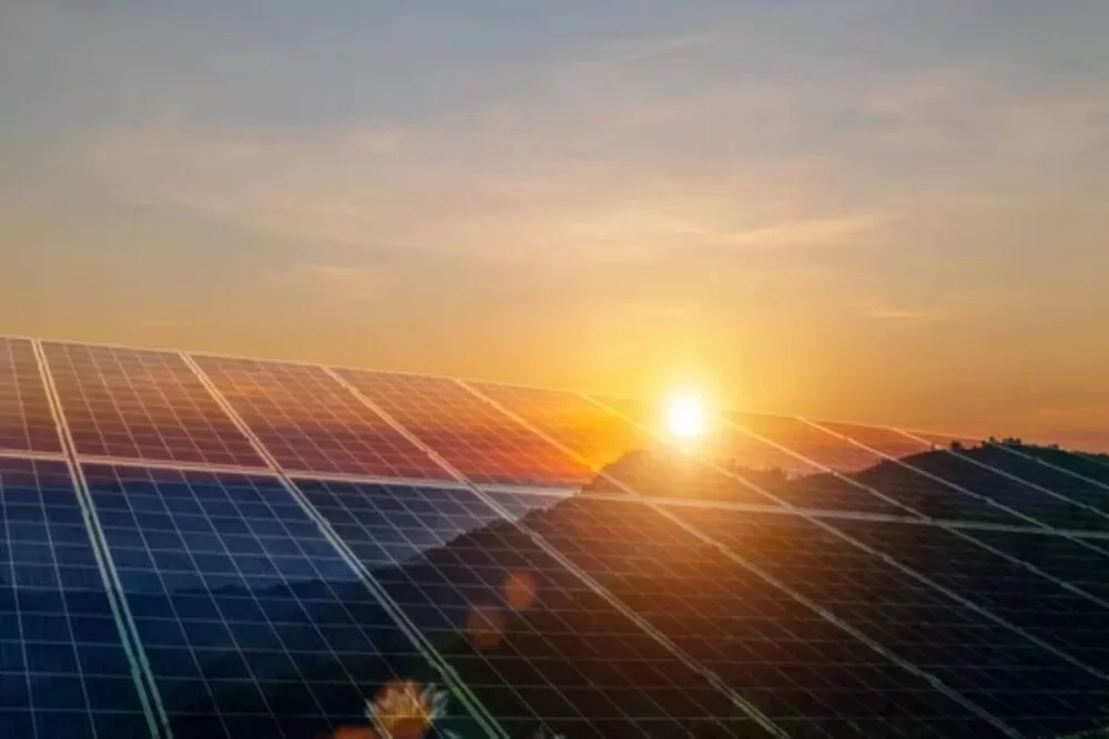 Energia solara fotovoltaica – ce este, care este principiul de functionare si ce beneficii ofera kit-urile fotovoltaice?