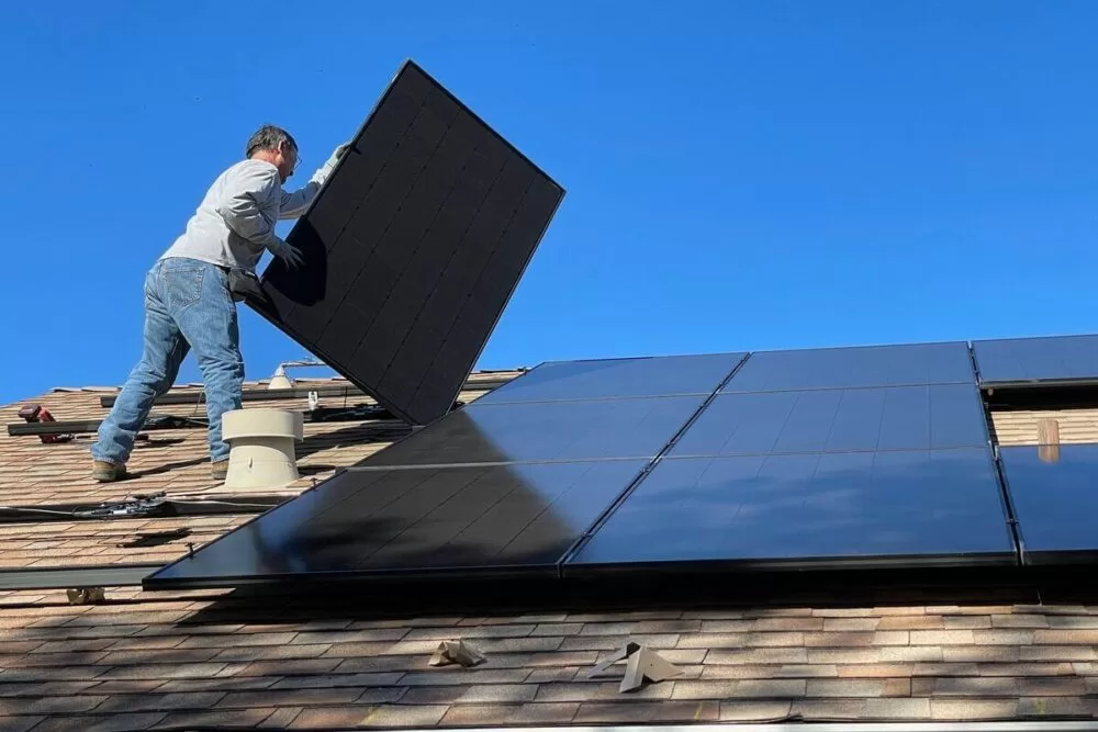 On grid vs. off grid. Ce inseamna cele doua variante si cum se poate selecta sistemul potrivit