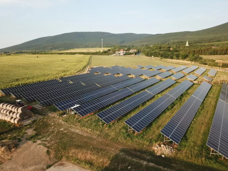 Parc fotovoltaic 498 kW – Hejce